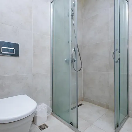 High Floor Lux *