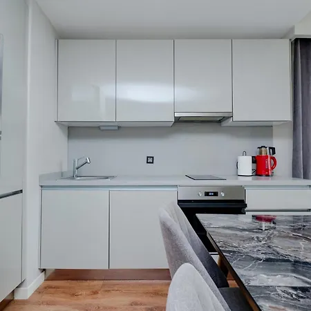 High Floor Lux Apartment Istanbul