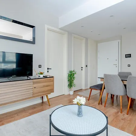 High Floor Lux * Isztambul