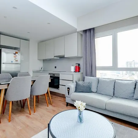High Floor Lux Apartment