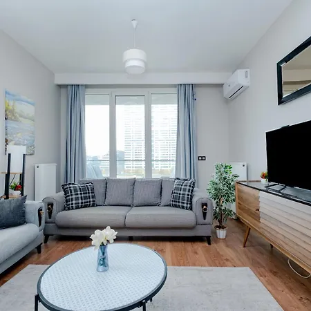 High Floor Lux Apartment Istanbul